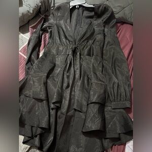 Bundle 2 for $30. Storia Black Midi Dress. Size Small.